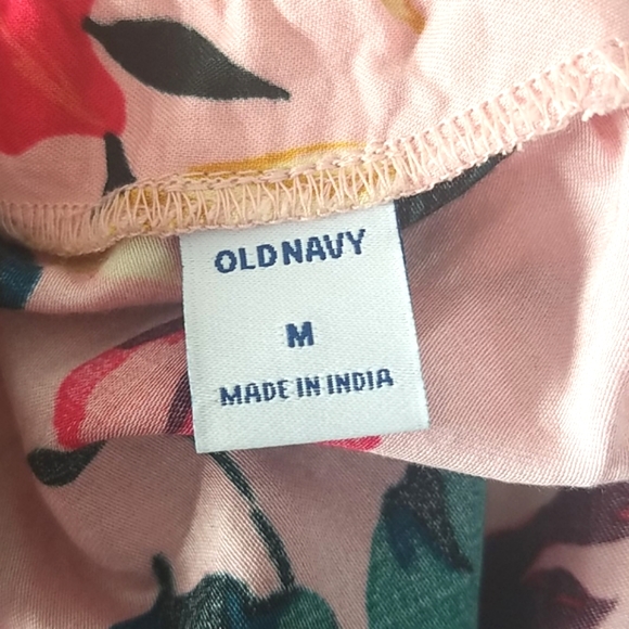 Old Navy floral tank, M - Picture 4 of 4